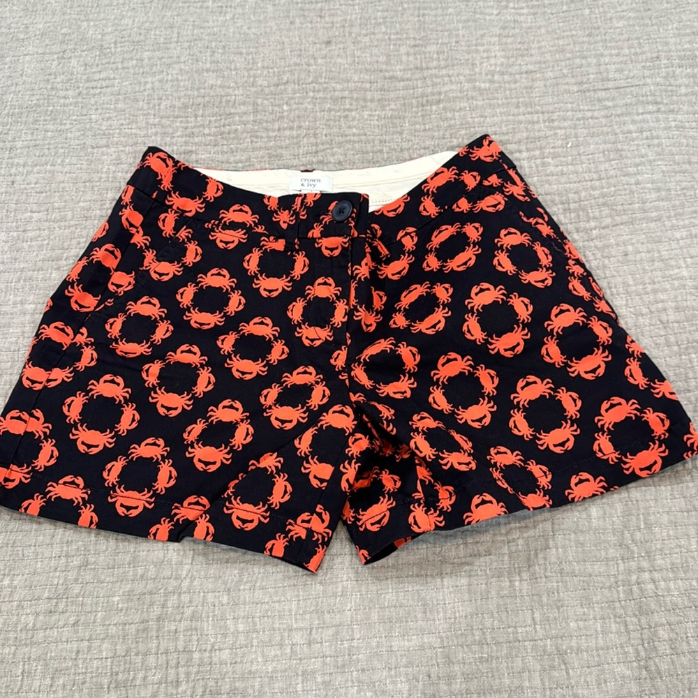 Crown and ivy size 4 shorts